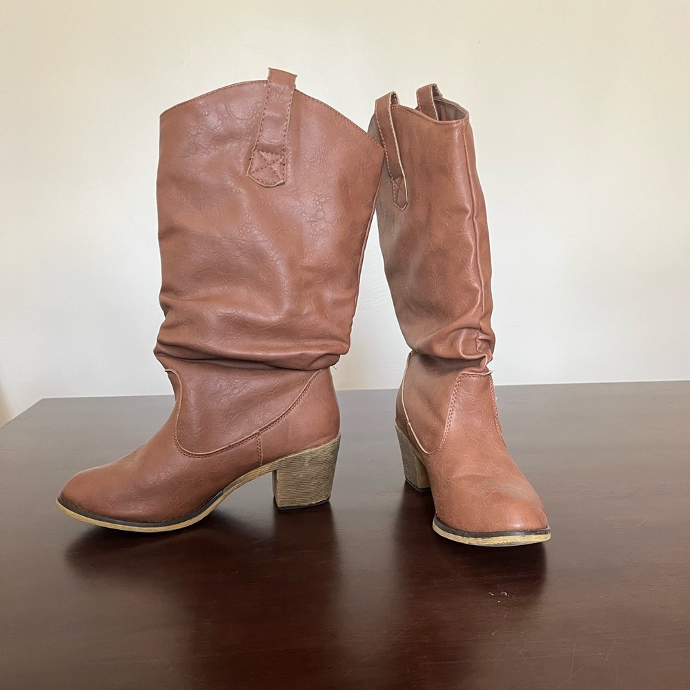Brown Boots Women’s Size 7
